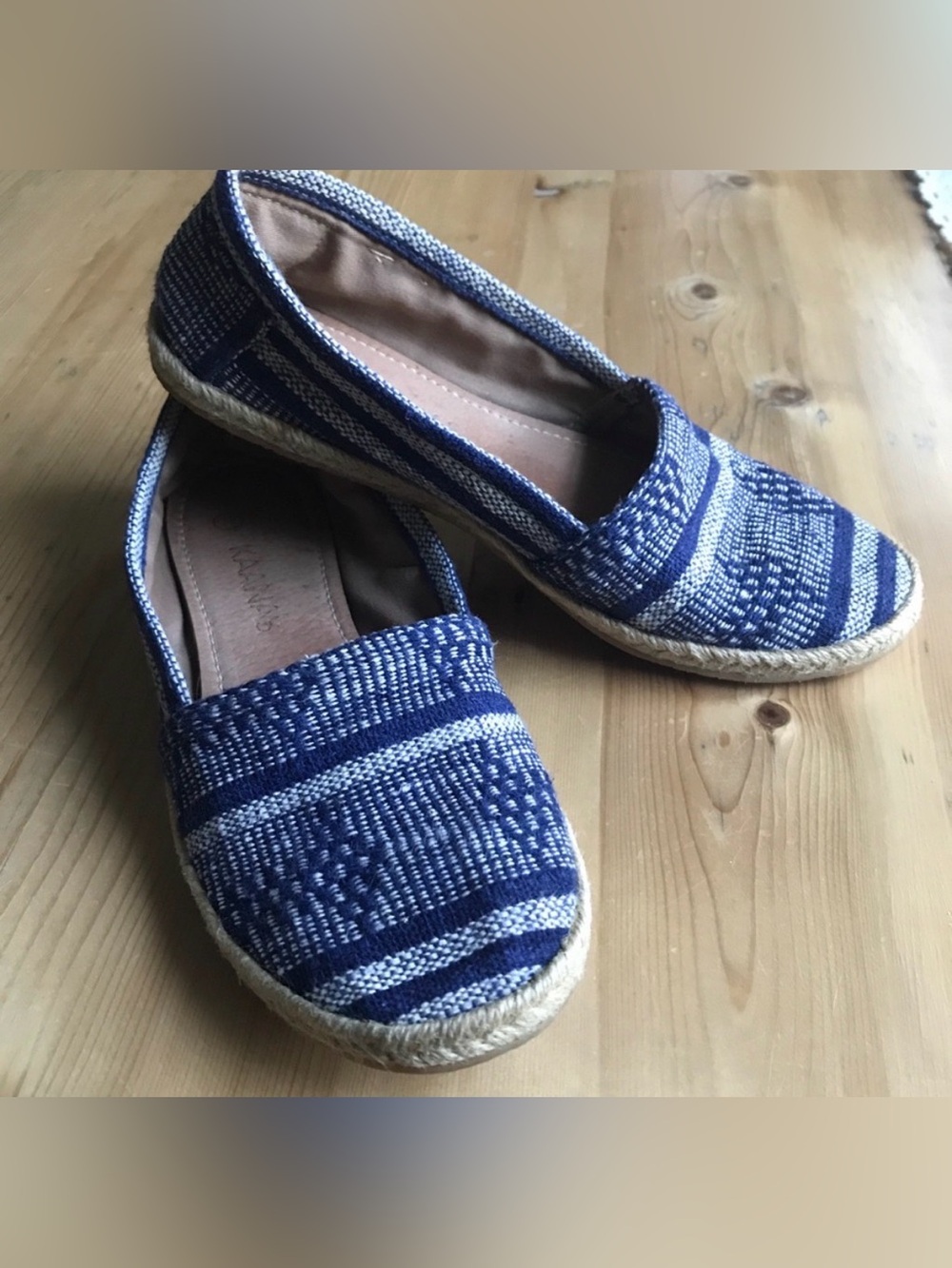 Kaanas 37 blue and white textile espadrille